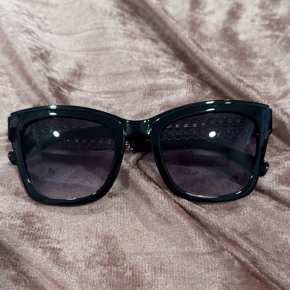 Nasty Gal Glossy Black and Gold Square Sunglasses with Dark Gradient Lenses